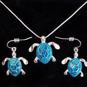 🐢 Blue Glitter Turtle Necklace and Earring Set 💙